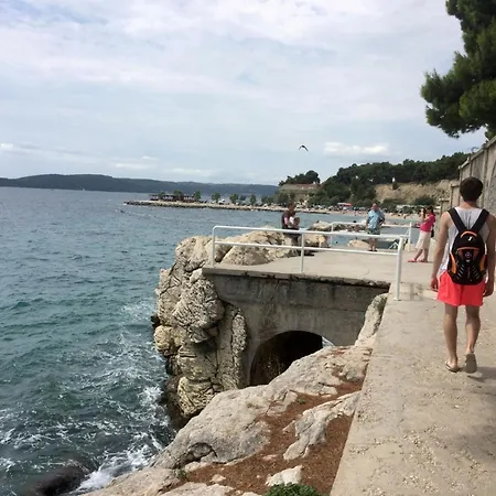 Apartment With Garden Ana *