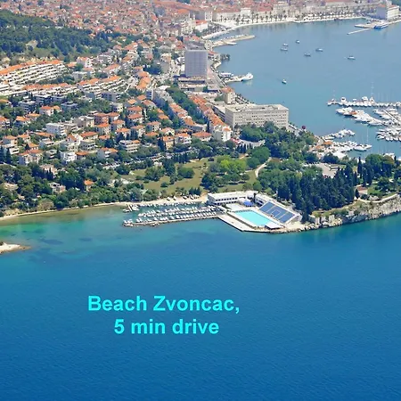 With Garden Ana Apartment