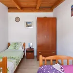 Apartman With Garden Ana *